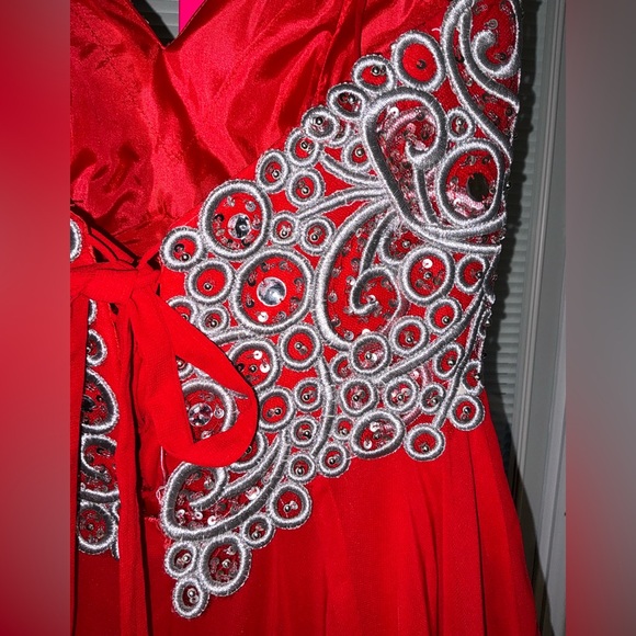 May Queen Mini Prom Dress Size 4 - Picture 10 of 16